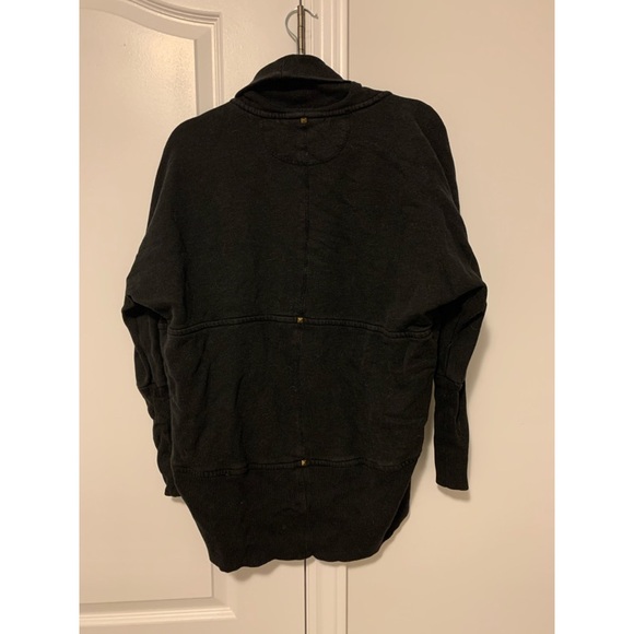 Wilfred Cardigan - Picture 2 of 2